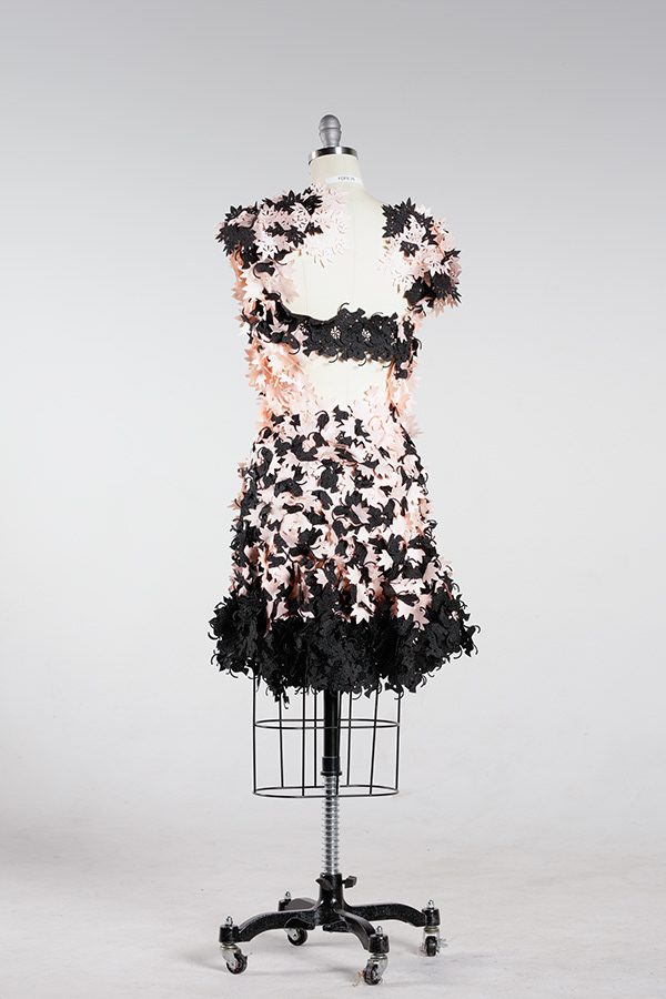 Lotus Noir: A Tale of Beauty and Decay â€” look 2
